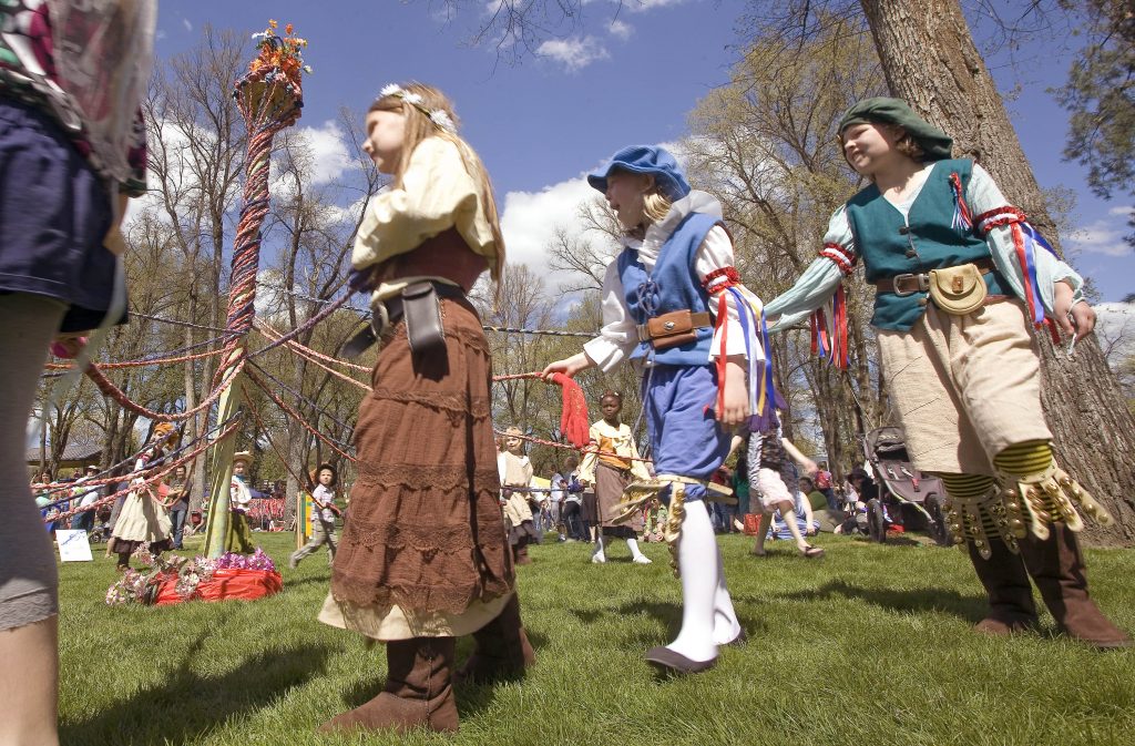 find-maypoles-and-magic-at-this-weekend-s-moscow-renaissance-fair